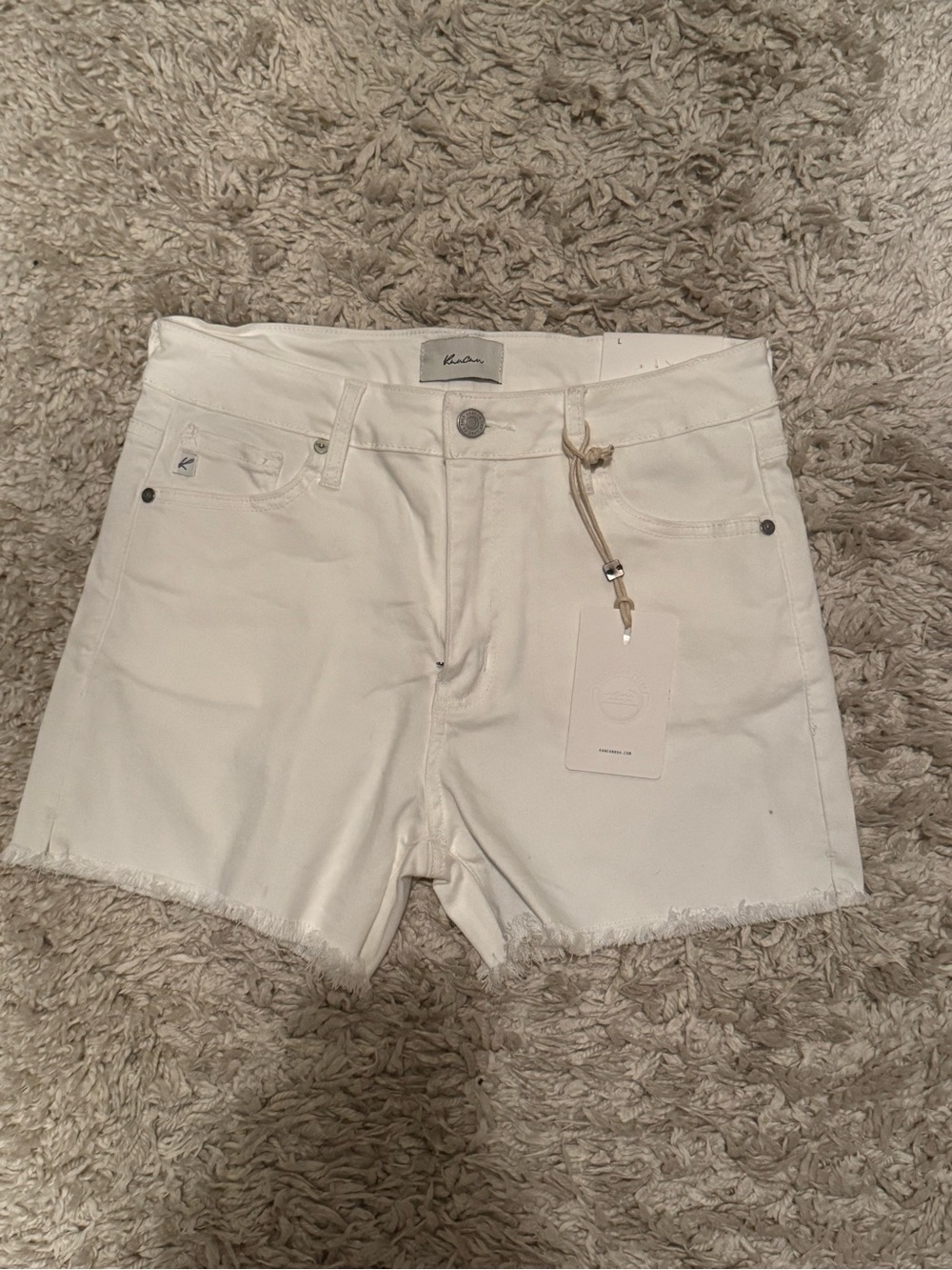 KanCan NWT L White Raw Hem Denim Shorts